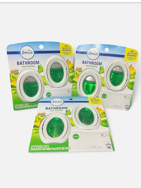 Febreze Other - Febreze Bathroom Air Freshener Clips with Green Gel (2-Pack) X3